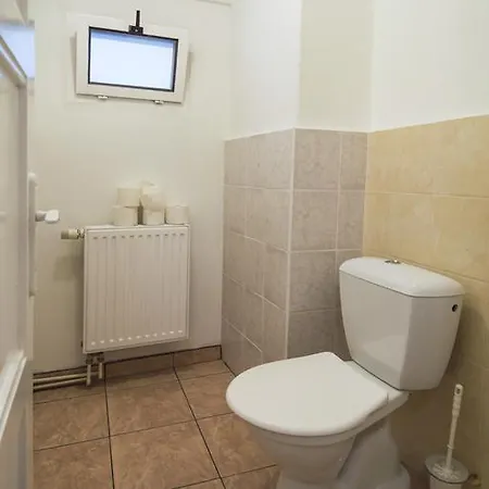 Modern Perlova * Πράγα