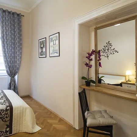 Modern Perlova Lägenhet Prag