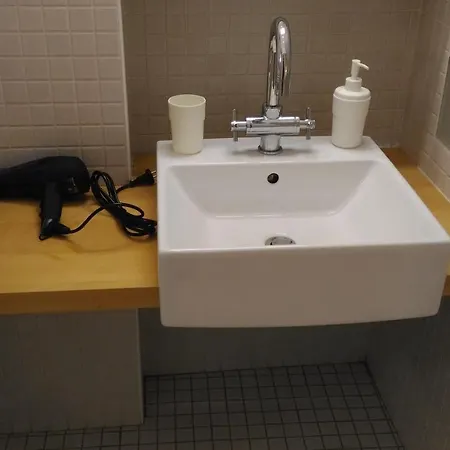 Modern Perlova * Πράγα