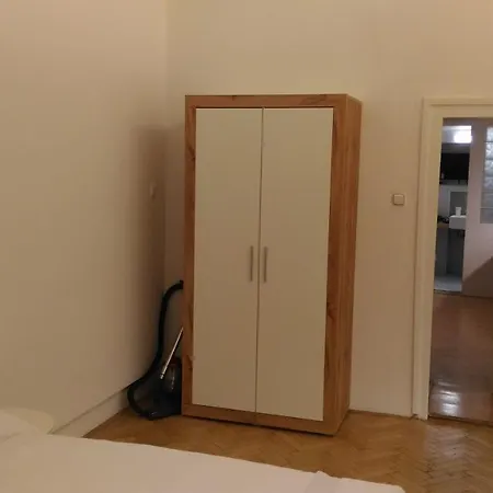 Modern Perlova Apartment *
