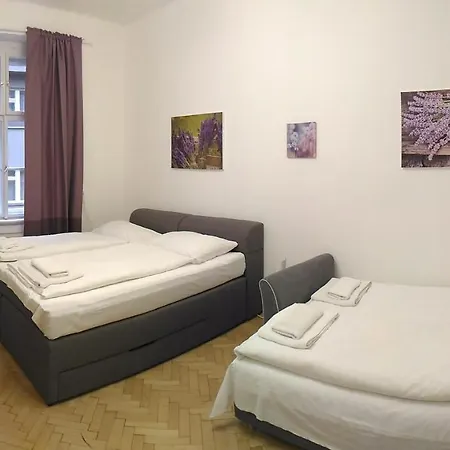 Modern Perlova * Prague