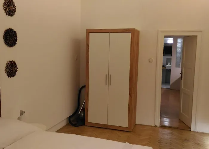 Modern Perlova Apartment *
